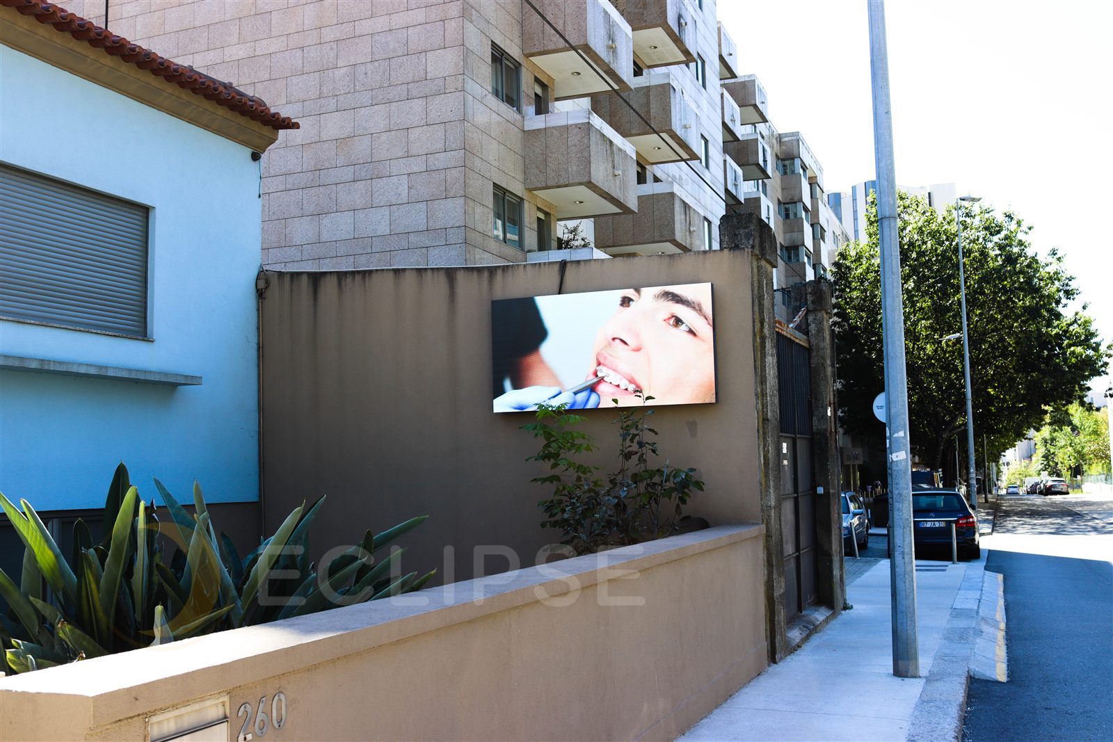 Painel LED exterior