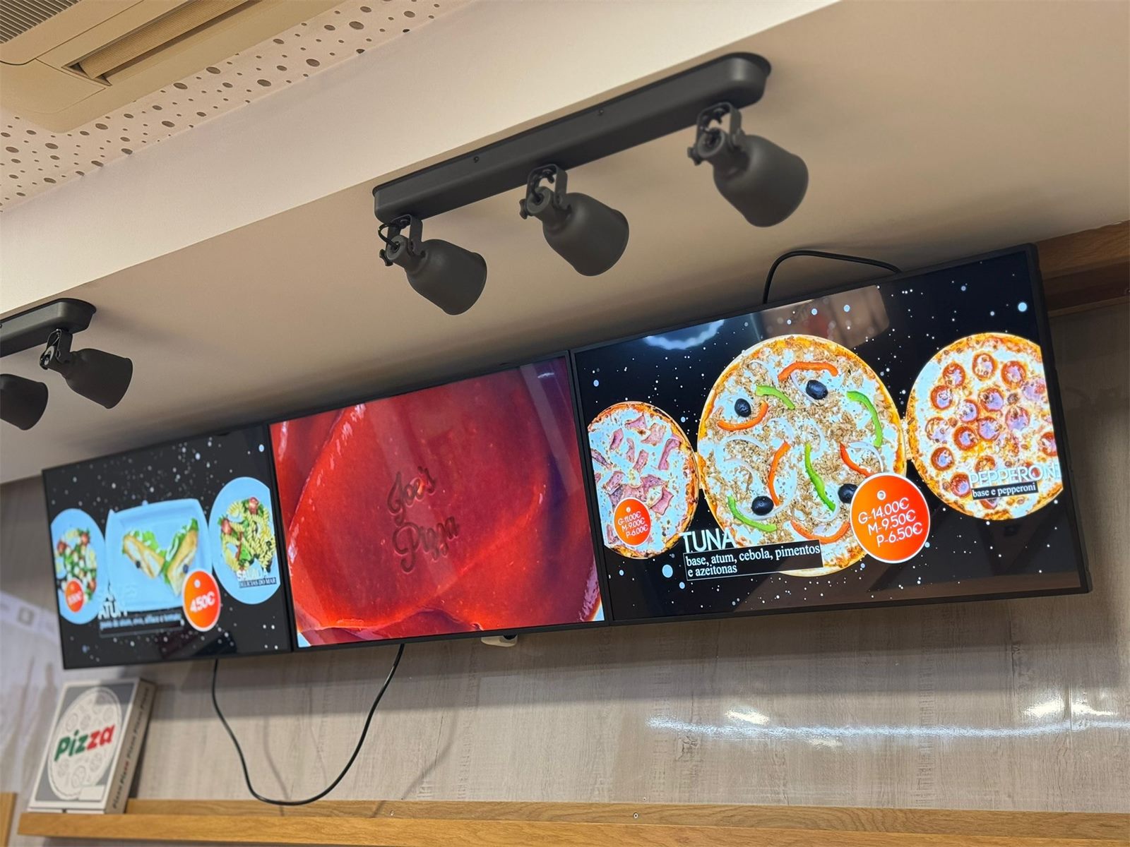 Joe's Pizza