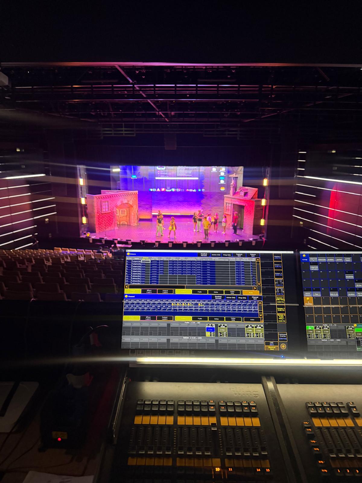 Painel LED transparente no Casino de Lisboa